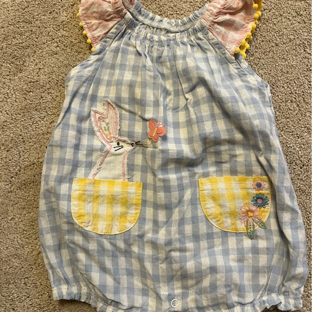 Mid pie Easter onsie